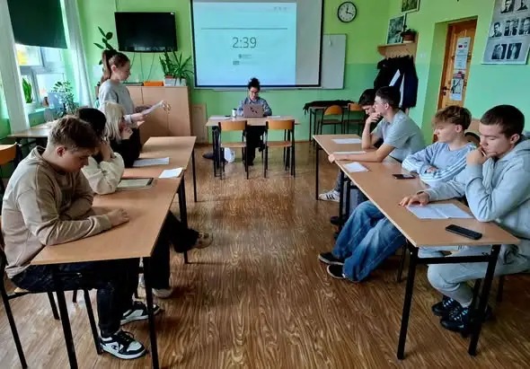 Debata oksfordzka o głosowaniu przez Internet w Zespole Szkół w Dąbrowie Górniczej