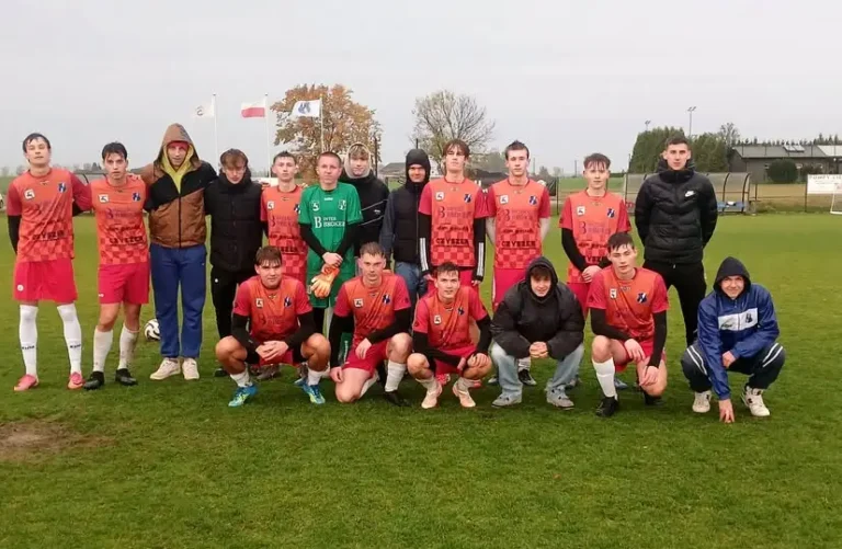 Mustang II Ostaszewo rozgromił Opatrunki Toruń 15:1 w B Klasie